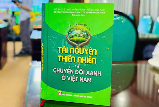 Tài nguyên thiên nhiên và chuyển đổi xanh ở Việt Nam