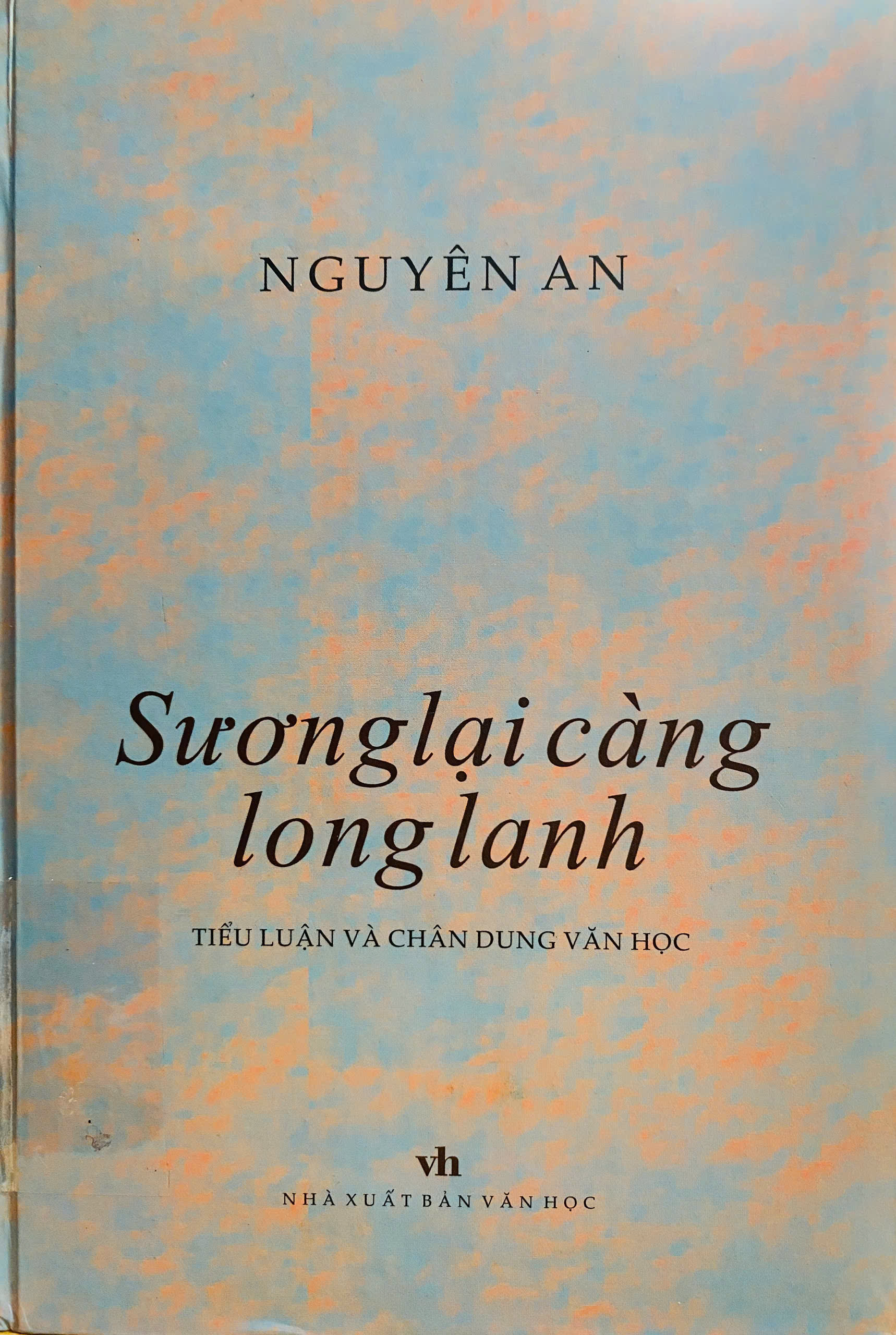 Sương lại càng long lanh