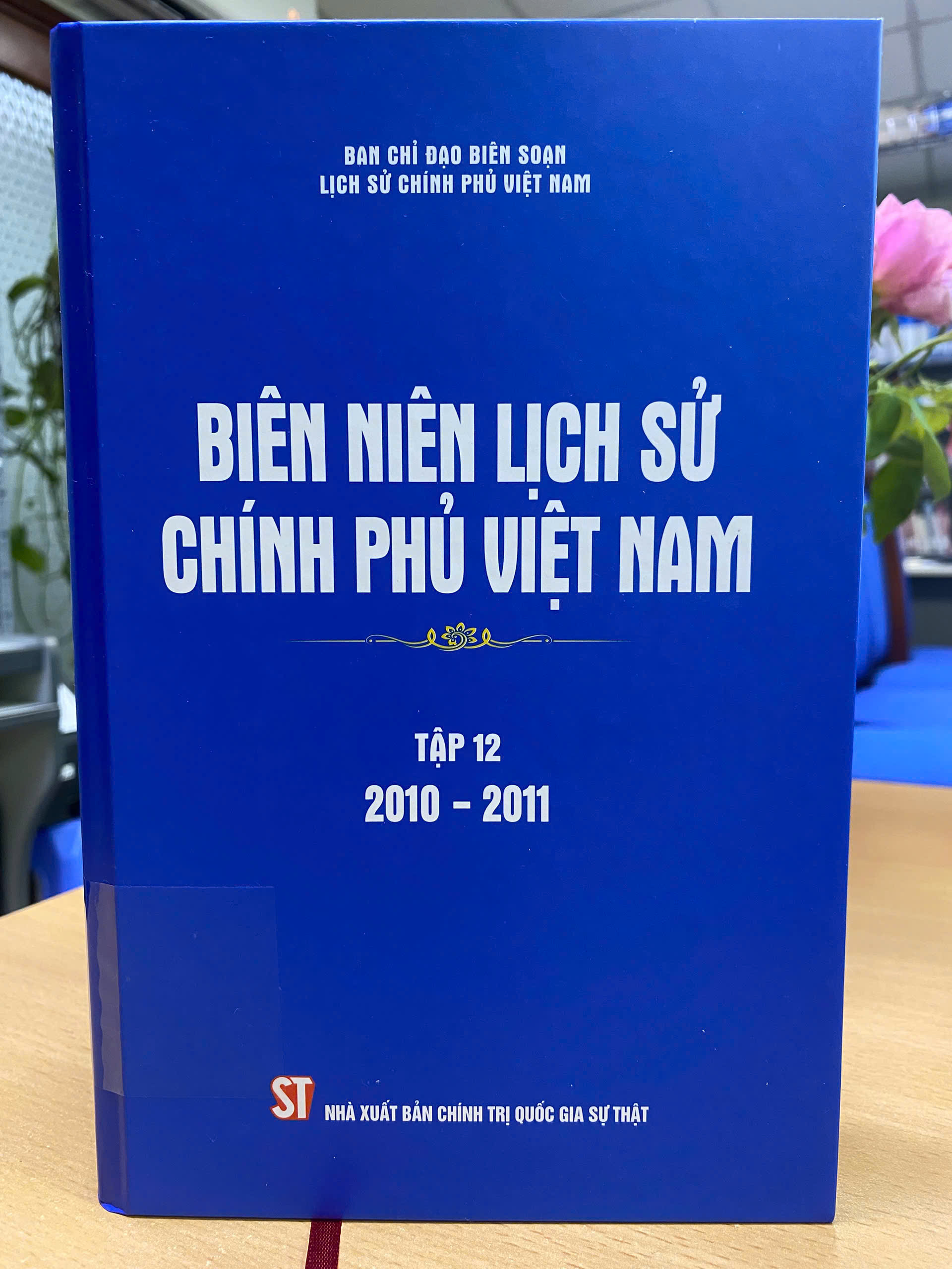 Biên niên lịch sử Chính phủ Việt Nam (tập 12 : 2010 - 2011)
