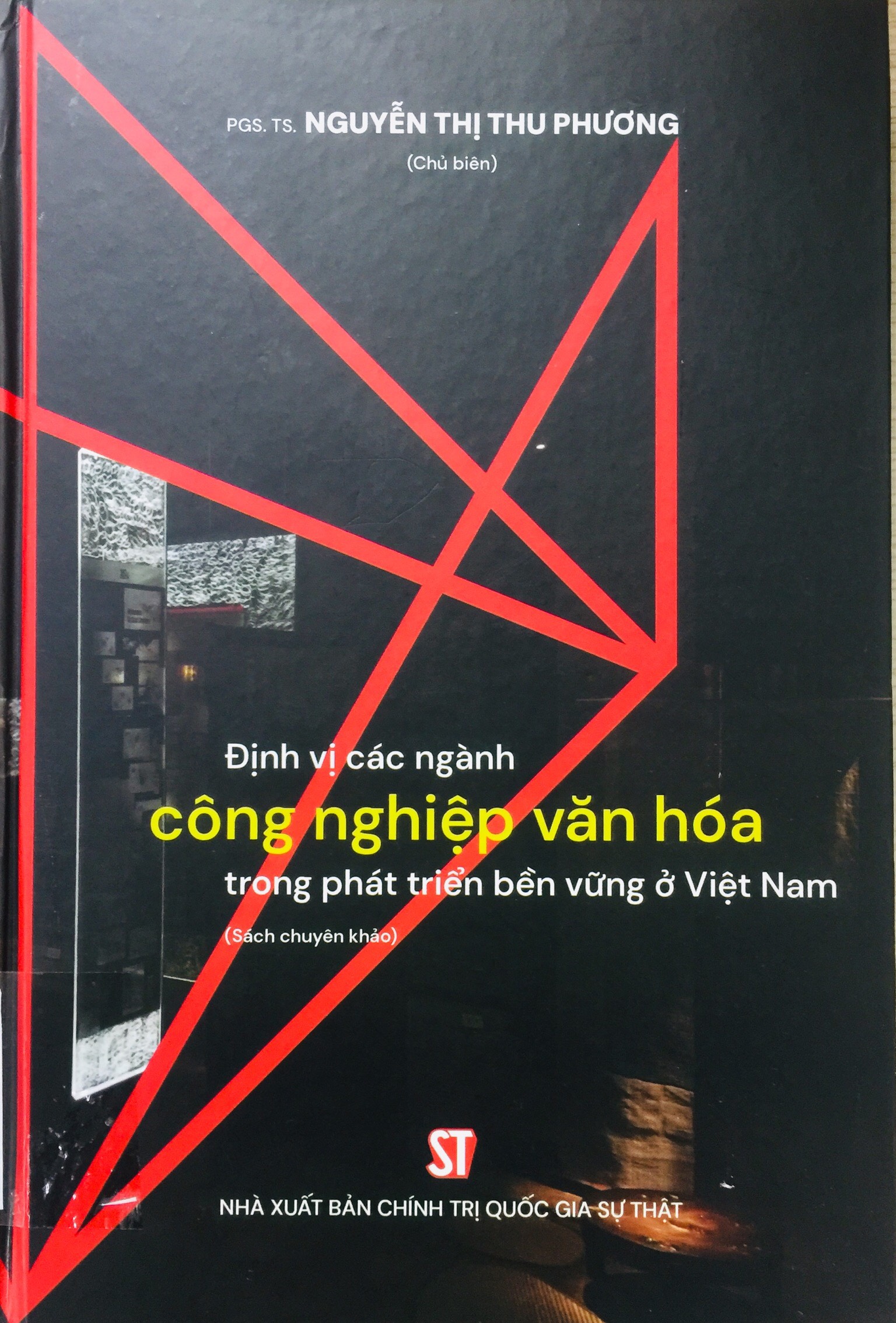 Định vị các ngành công nghiệp văn hóa trong phát triển bền vững ở Việt Nam