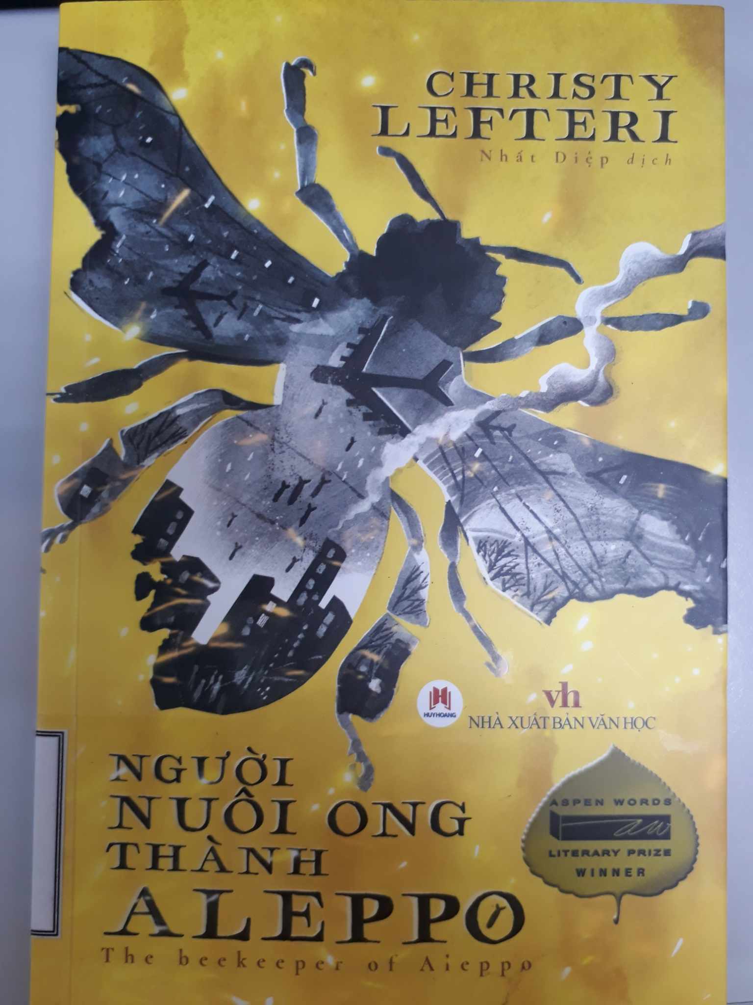 Người nuôi ong thành Aleppo