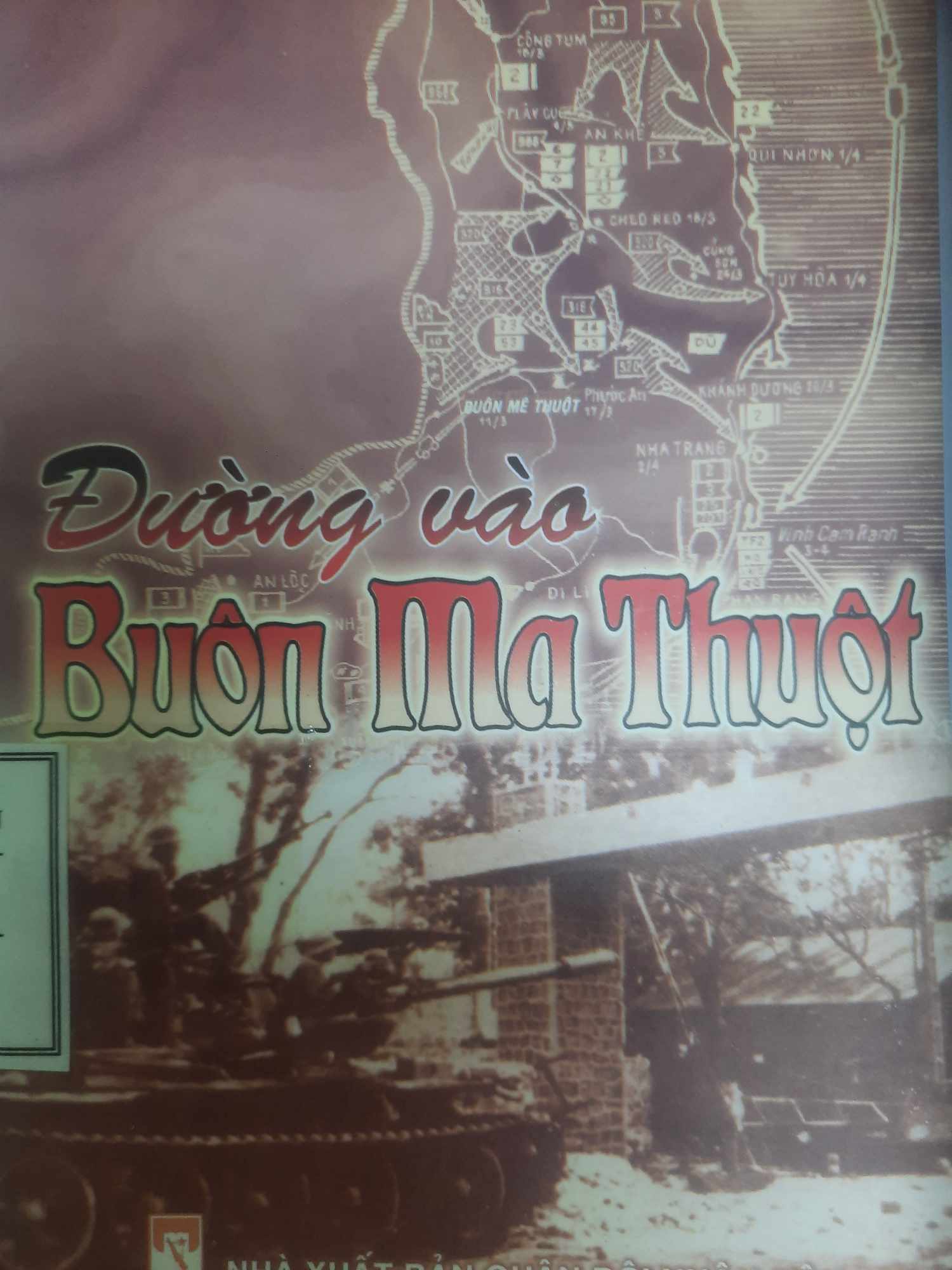 Đường vào Buôn Ma Thuột