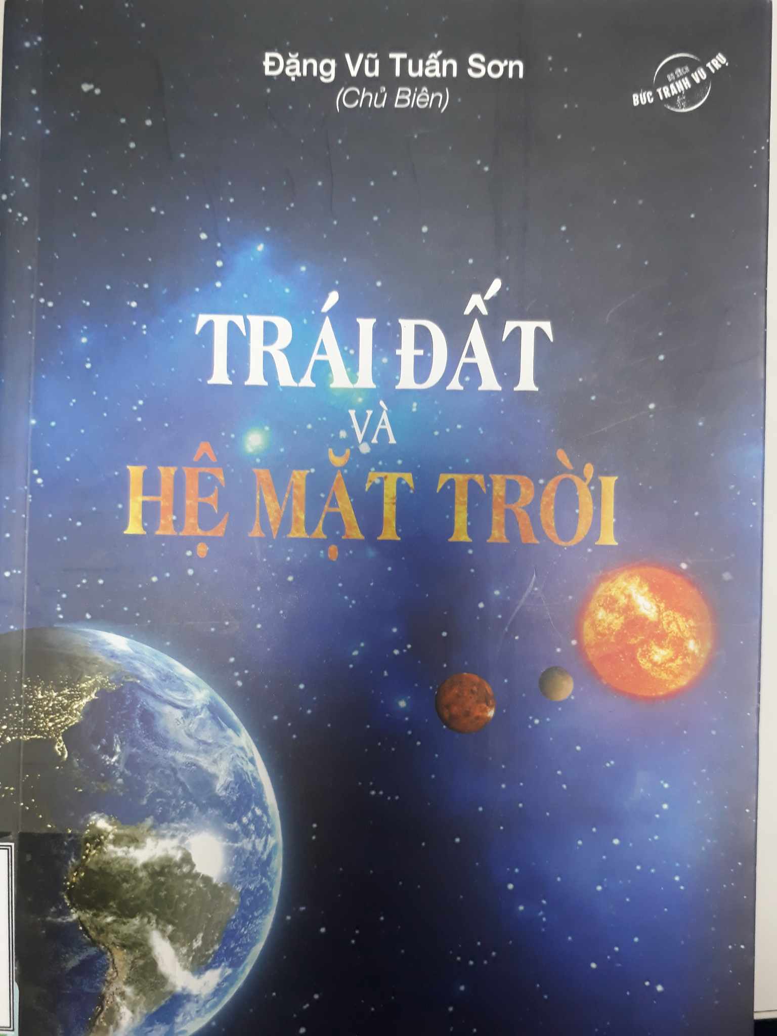 Trái đất và hệ mặt trời