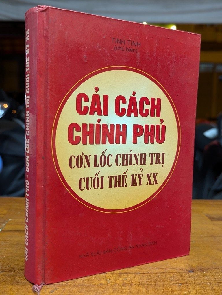 Cải cách chính phủ cơn lốc chính trị cuối thế kỷ XX