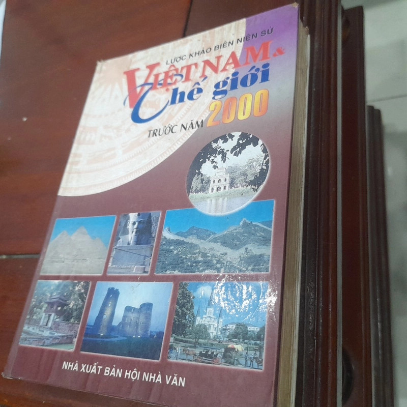 Lược khảo biên niên sử Việt Nam và thế giới trước năm 2000